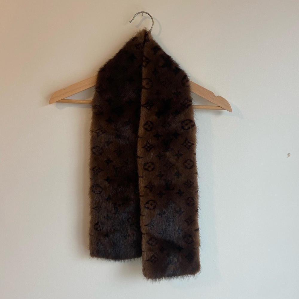 Louis Vuitton Monogram Mink Scarf